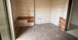 For Sale: Apartment in Mansourieh