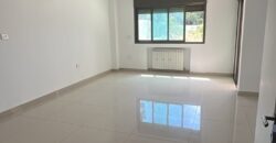 For Sale: Apartment in Mansourieh