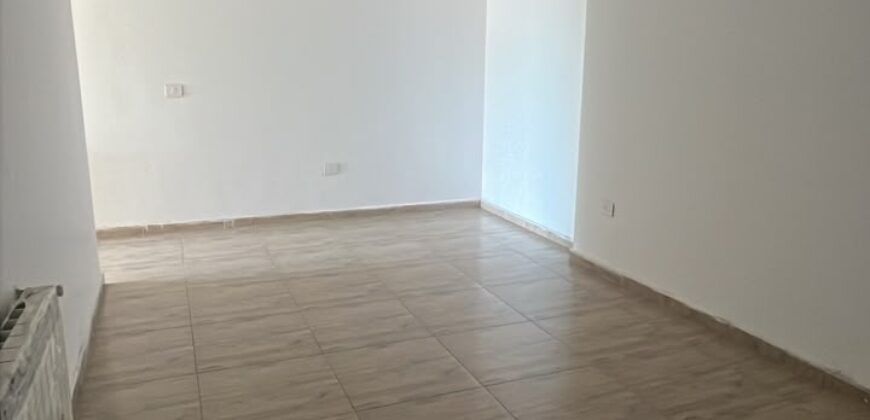 For Sale: Apartment in Mansourieh
