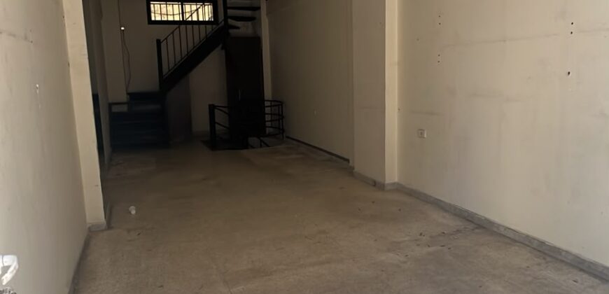 For Rent: Shop in Dekweneh