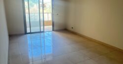 For Sale: Apartment in Dekweneh