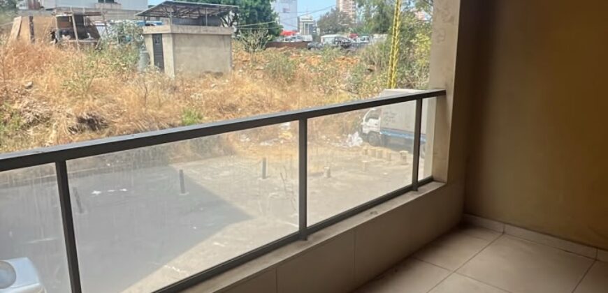 For Sale: Apartment in Dekweneh