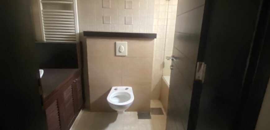 For Sale: Apartment in Elissar