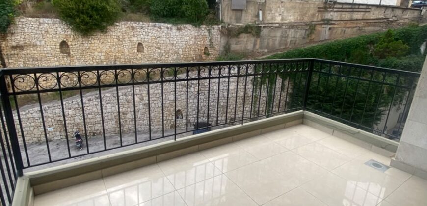 For Sale: Apartment in Beit Chaar