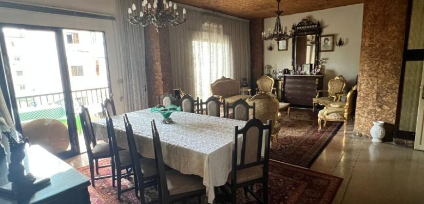 For Sale: Apartment in Dekweneh
