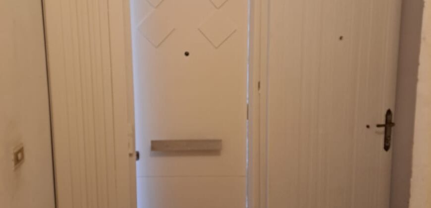 For Sale: Apartment in Dekweneh