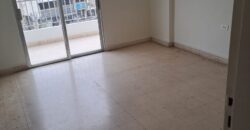 For Sale: Apartment in Dekweneh