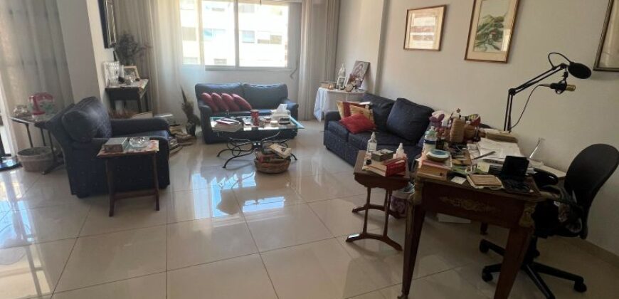 For Sale: Apartment in Horsh Tabet