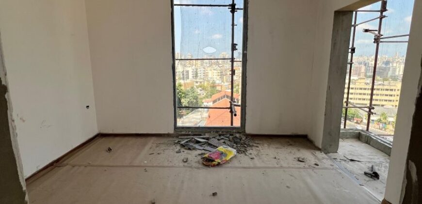 For Sale: Apartment in Dekweneh