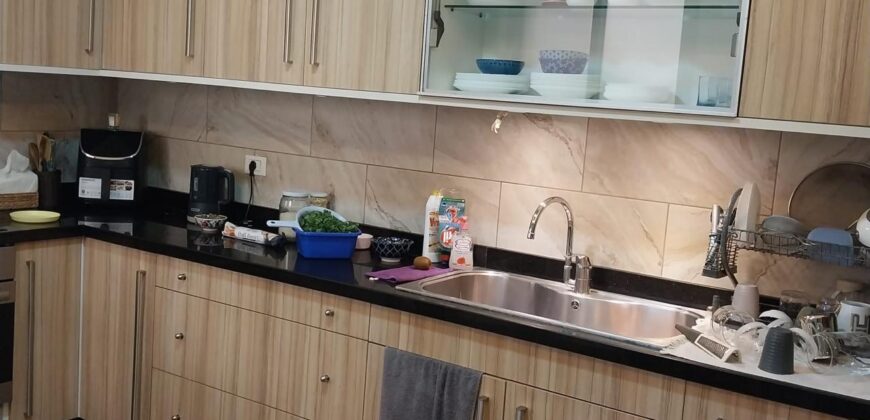 For Sale: Apartment in Zarif
