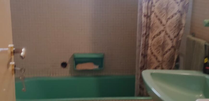 For Sale: Apartment in Achrafieh