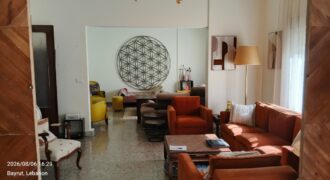 For Sale: Apartment in Achrafieh