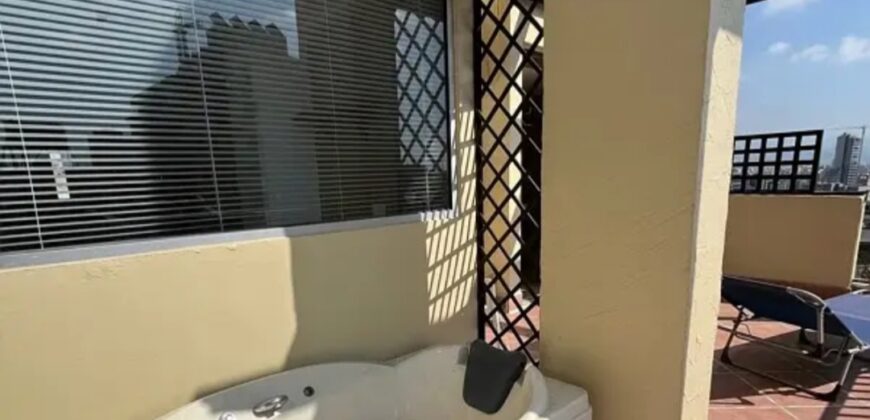 For Rent: Apartment in Achrafieh