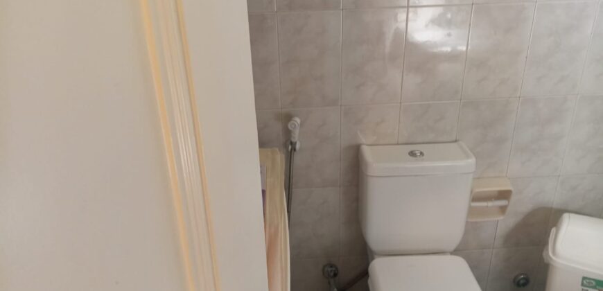 For Sale: Apartment in Ras El Nabeh, Beirut