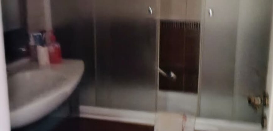 For Sale: Apartment in Mar Elias, Beirut
