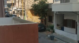 For Sale: Apartment in Achrafieh