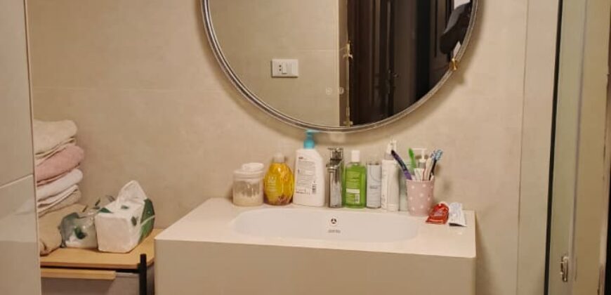 For Sale: Apartment in Mar Elias-Beirut