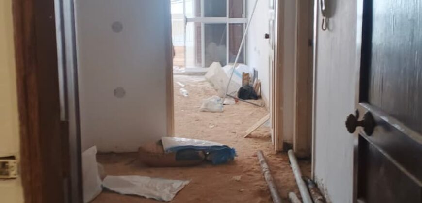 For Sale: Apartment in Ramlet El Bayda