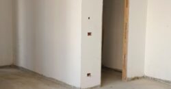 For Sale: Apartment in Ramlet El Bayda