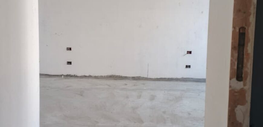For Sale: Apartment in Ramlet El Bayda