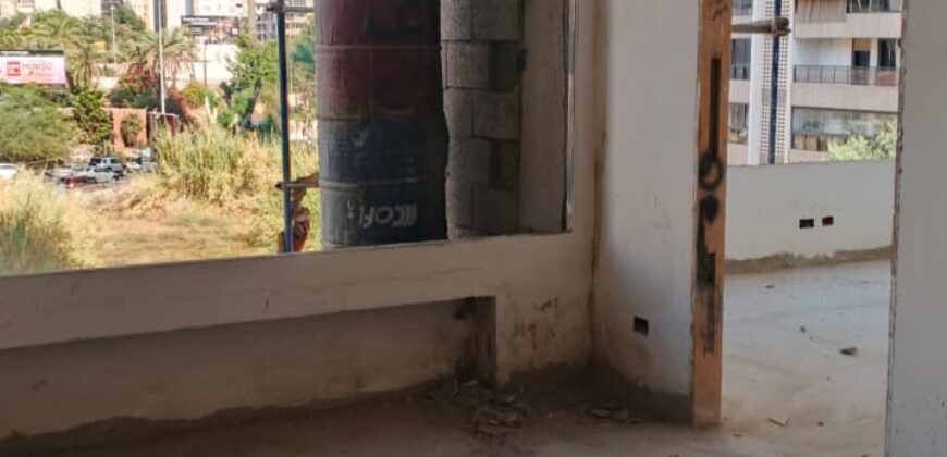 For Sale: Apartment in Ramlet El Bayda