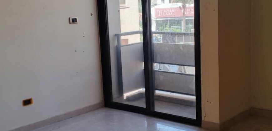 For Sale: Apartment in Bir Hassan