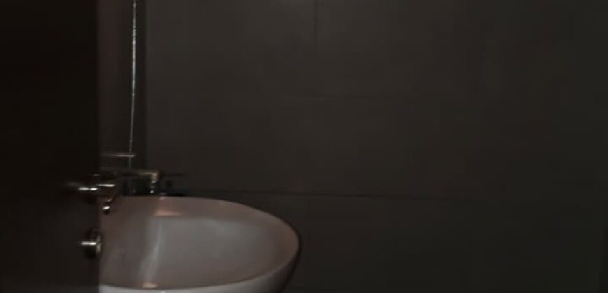 For Sale: Apartment in Burj Abi Haidar