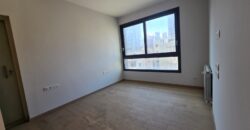 For Sale: Apartment in Saifi-Achrafieh