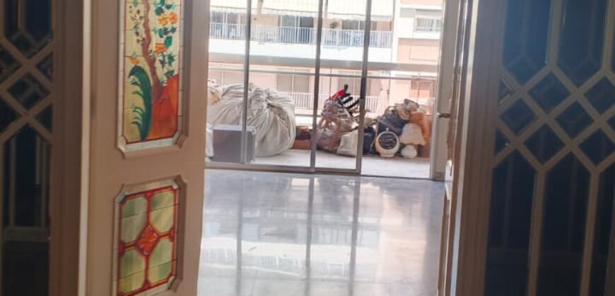 For Sale: Apartment in Mar Elias-Beirut