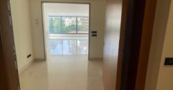For Rent: Apartment in Ain El Mreisseh