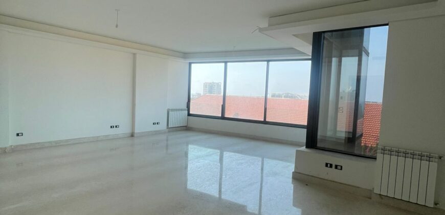 For Rent: Apartment in Hamra