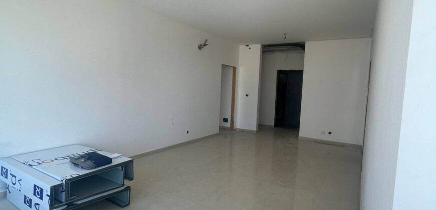 For Sale: Apartment in Zarif