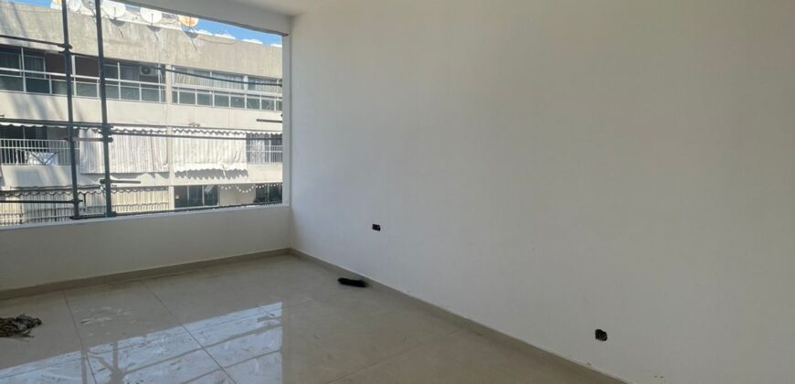 For Sale: Apartment in Zarif