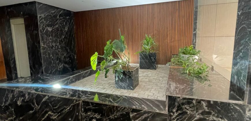 For Sale: Apartment in Ras El Nabaa