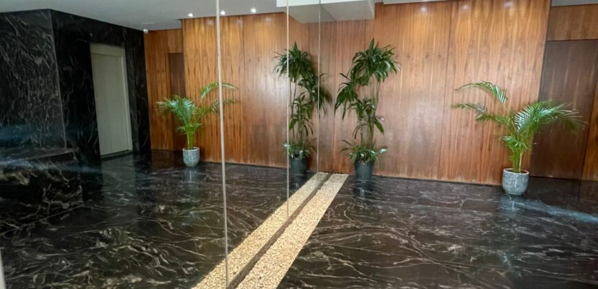 For Sale: Apartment in Ras El Nabaa