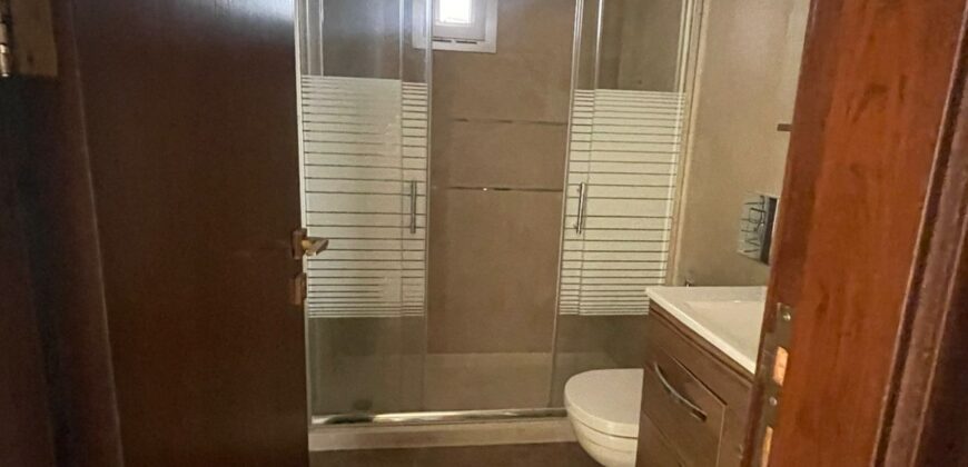 For Sale: Apartment in Ras El Nabaa