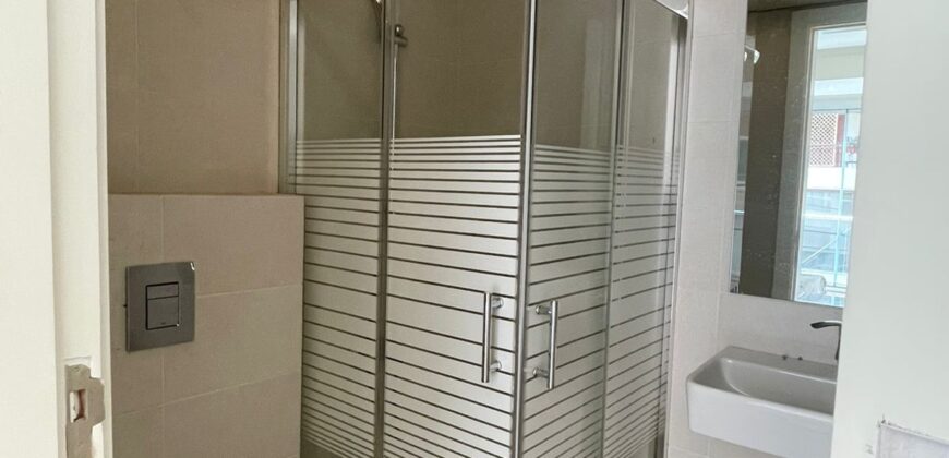 For Rent: Apartment in Ras El Nabeh