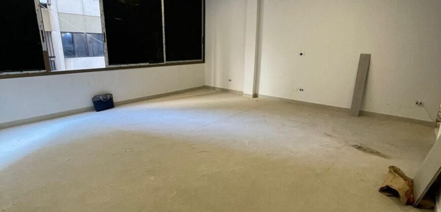 For Sale: Apartment in Mazraa