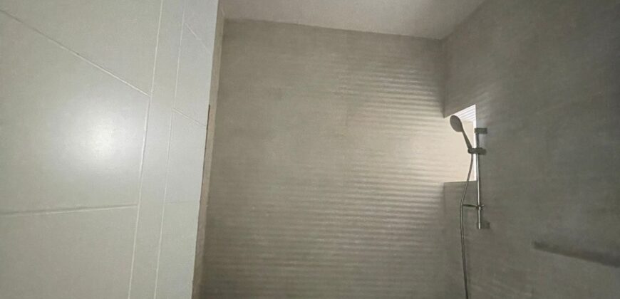 For Sale: Apartment in Mazraa