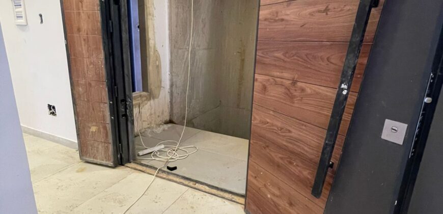 For Sale: Apartment in Mazraa
