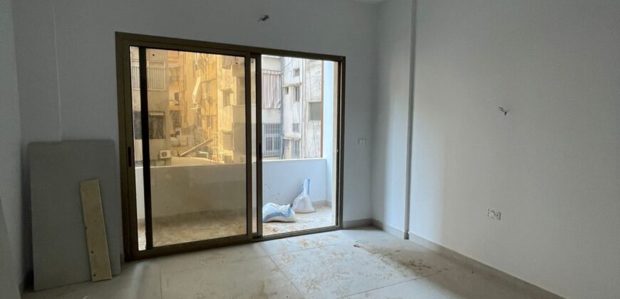 For Sale: Apartment in Mazraa