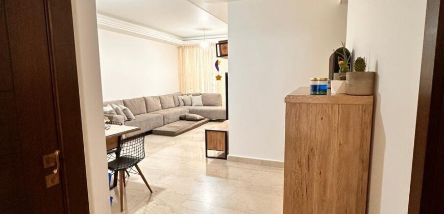 For Sale: Apartment in Ras El Nabeh