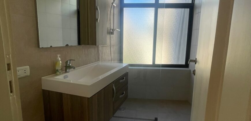 For Sale: Apartment in Hamra