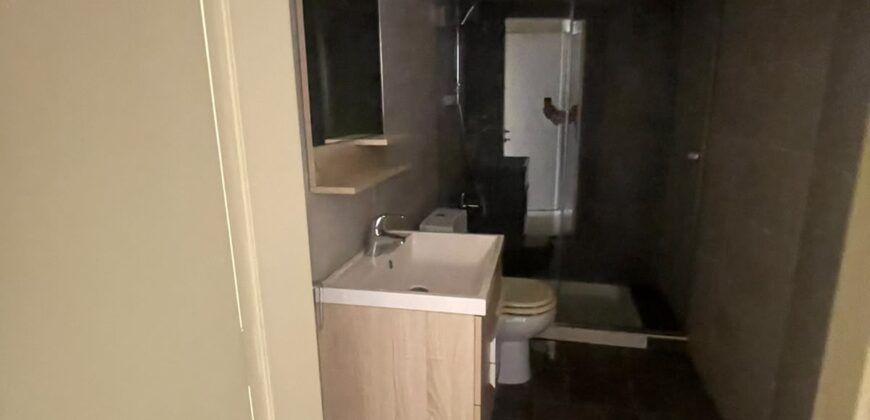 For Sale: Apartment in Hamra