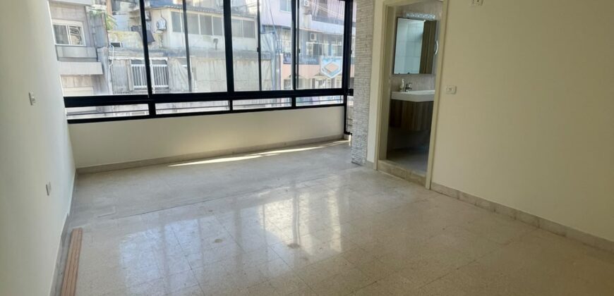 For Sale: Apartment in Hamra