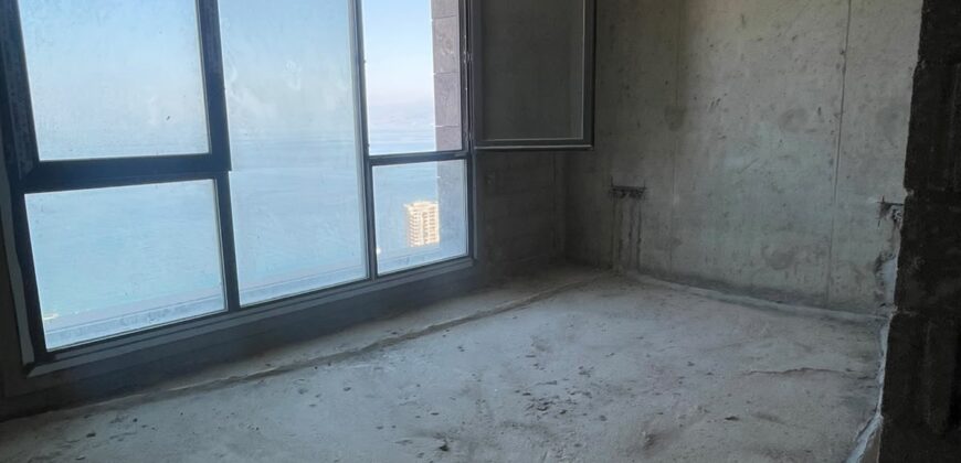 For Sale: Apartment in Hamra