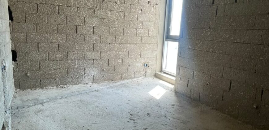 For Sale: Apartment in Hamra