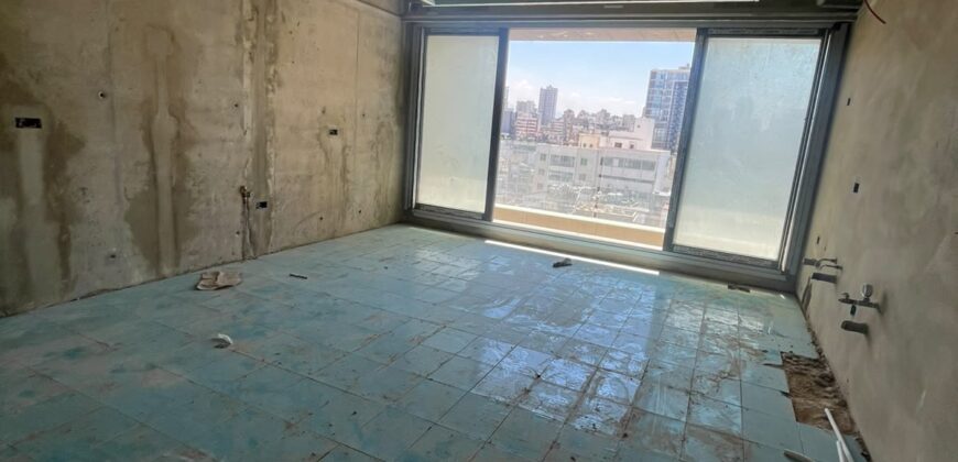 For Sale: Apartment in Hamra