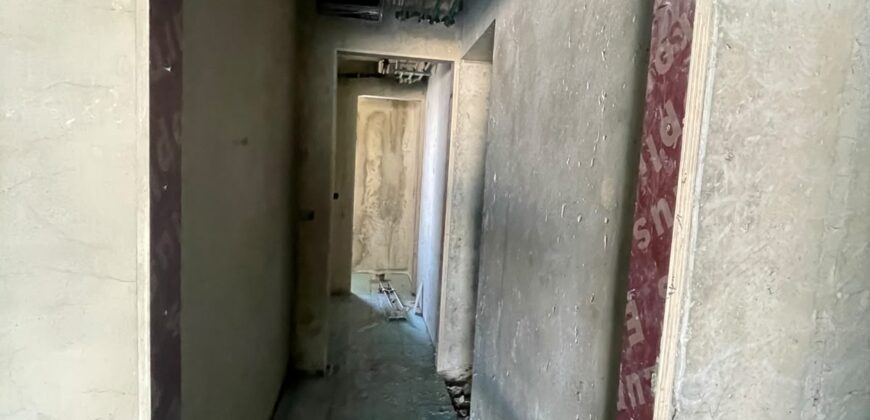 For Sale: Apartment in Hamra