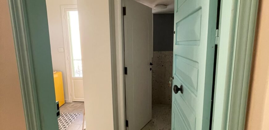 For Rent: Apartment in Gemmayzeh
